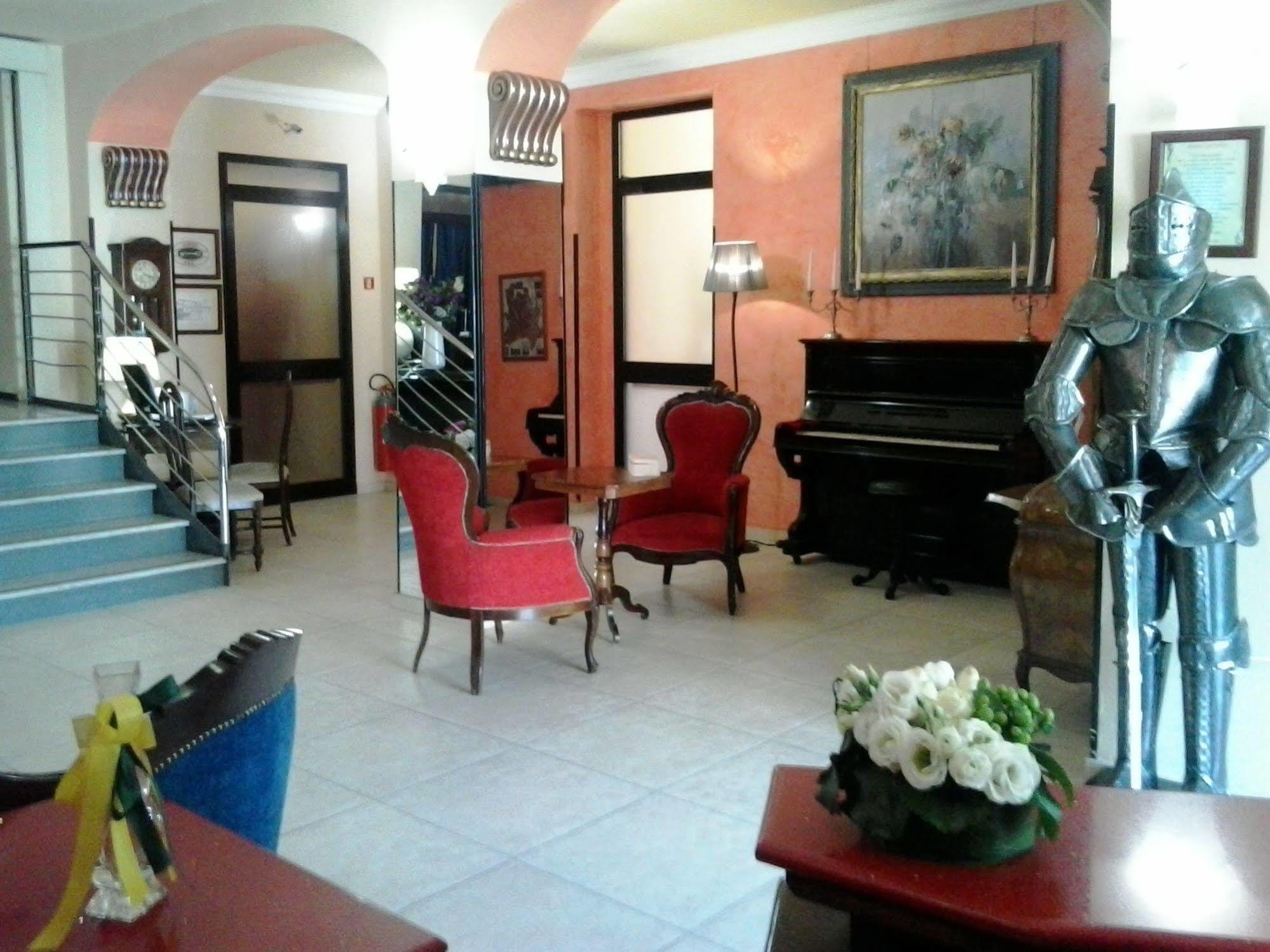 Hotel San Giorgio Bergamo Esterno foto